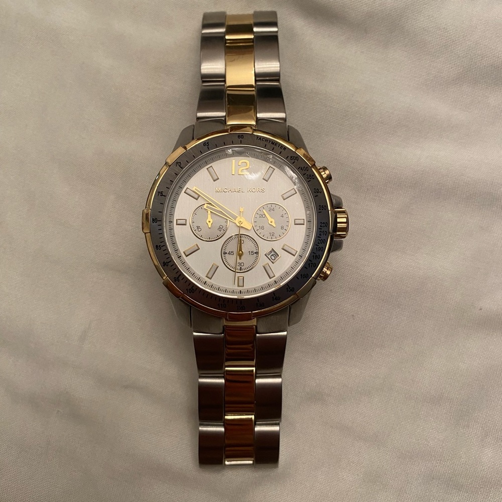 Michael Kors Watch - Picture 5 of 7